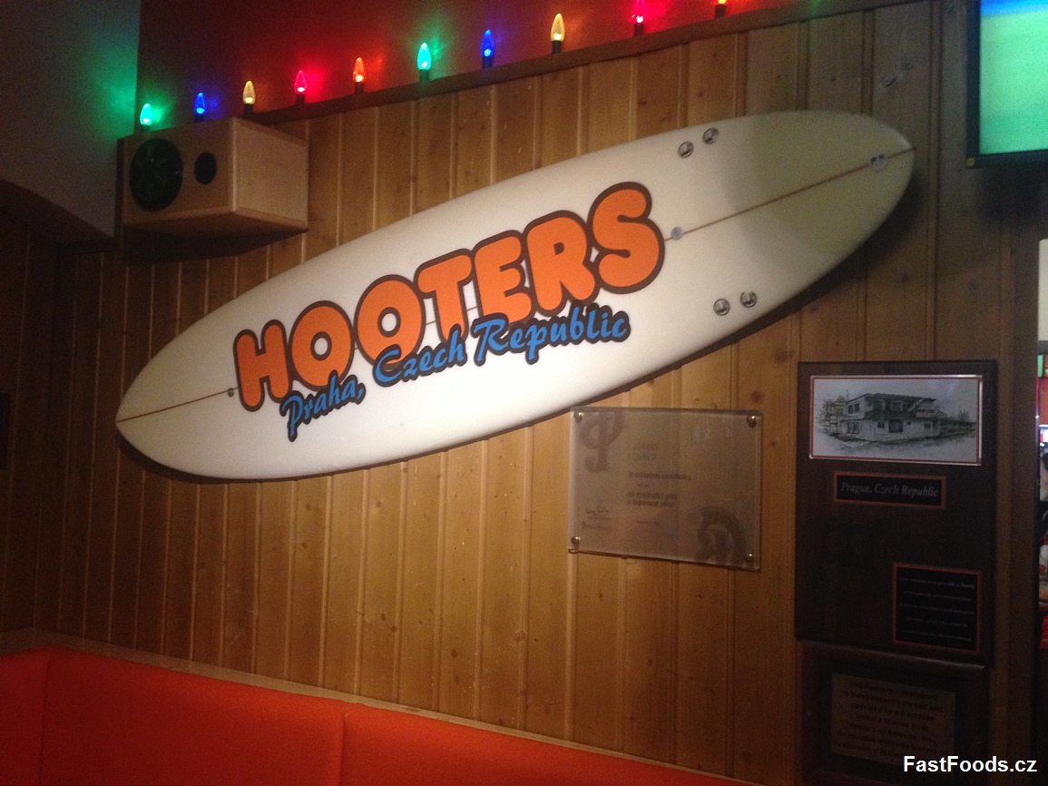 Hooters Praha vodičkova